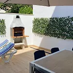 Ezaro Apartman