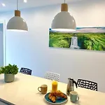 Apartman Ezaro *